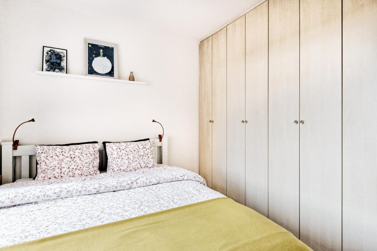 Lil Apartment With Tyn Cathedral View, Parking & Ac Praga Esterno foto