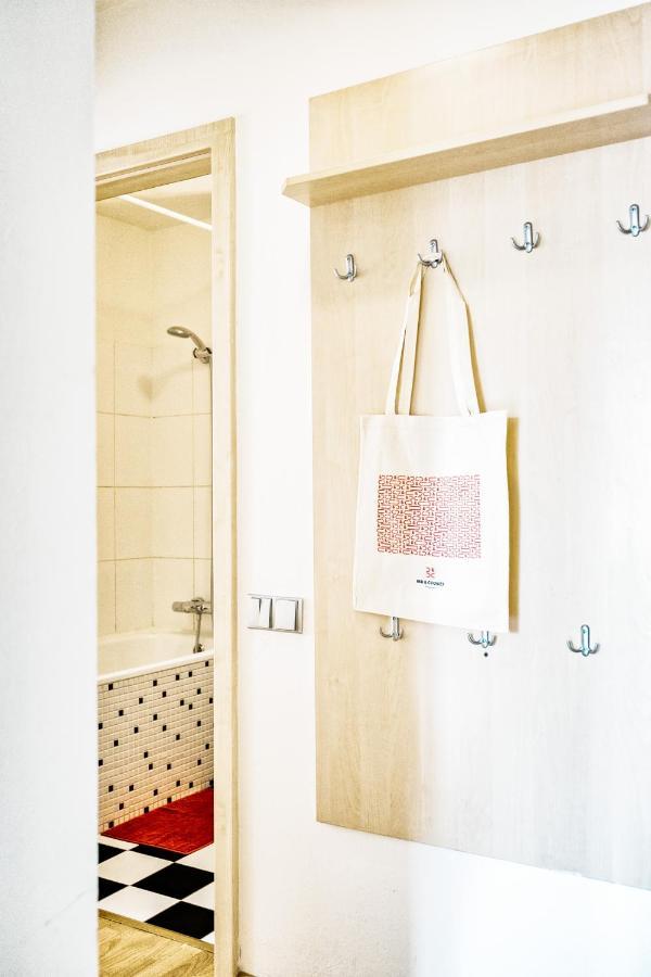 Lil Apartment With Tyn Cathedral View, Parking & Ac Praga Esterno foto